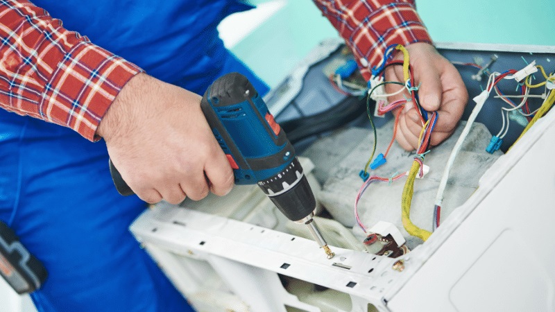 Saruhanlı Hoover Hoover çamaşır makinesi kart tamiri – Su almama arızası orijinal parça ile giderildi. - Teknik servis örneği